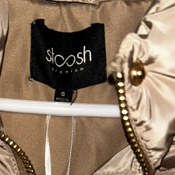 Women's Taupe Long Puffer Vest - Picture 11 of 11